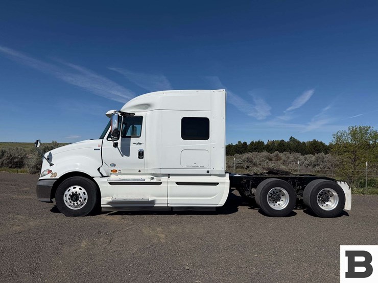 2012-international-prostar-image-2