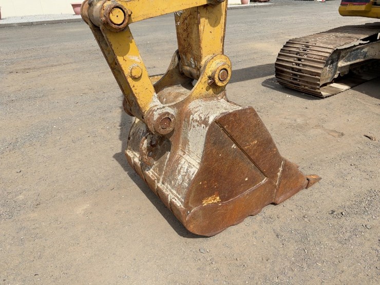 1993-caterpillar-311-image-12