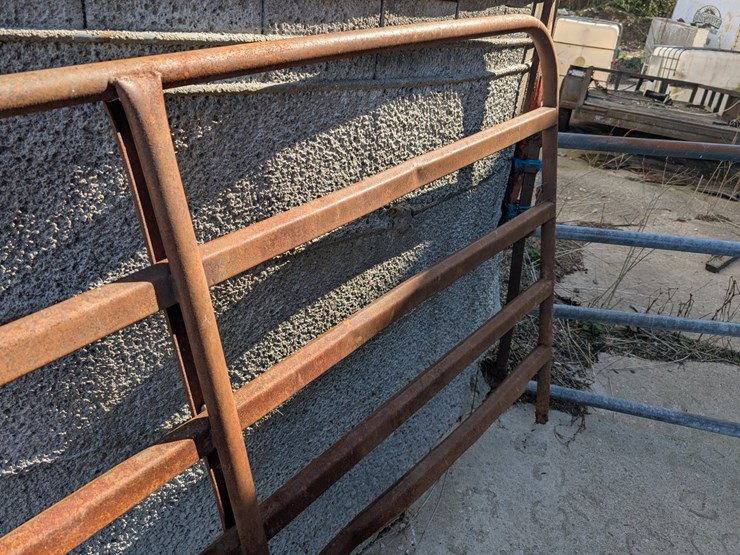 #5474-•-heavy-duty-cattle-gate-image-4
