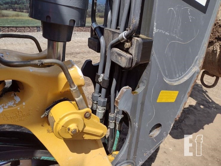 2010-deere-310j-image-43