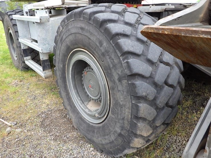 sennebogen-738e-tree-handler-image-27