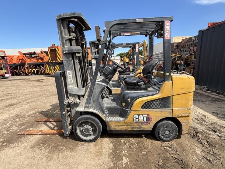 2020-caterpillar-2c6000-image-5