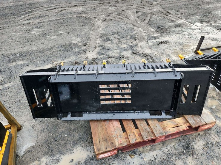 future-ft-clg72-skid-steer-rock-bucket-image-2