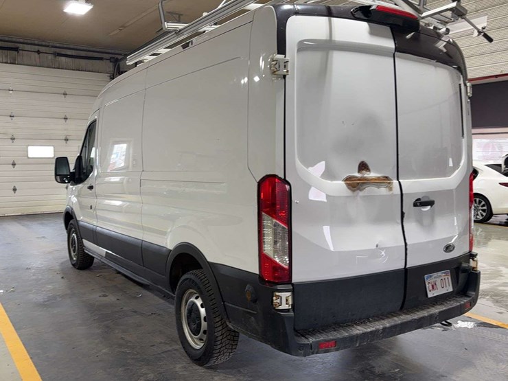 2019-ford-transit-image-3