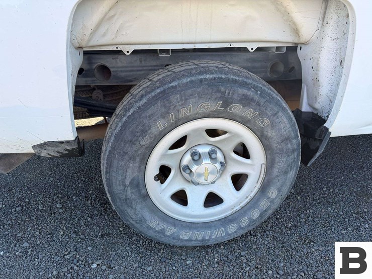 2018-chevrolet-silverado-1500-image-18