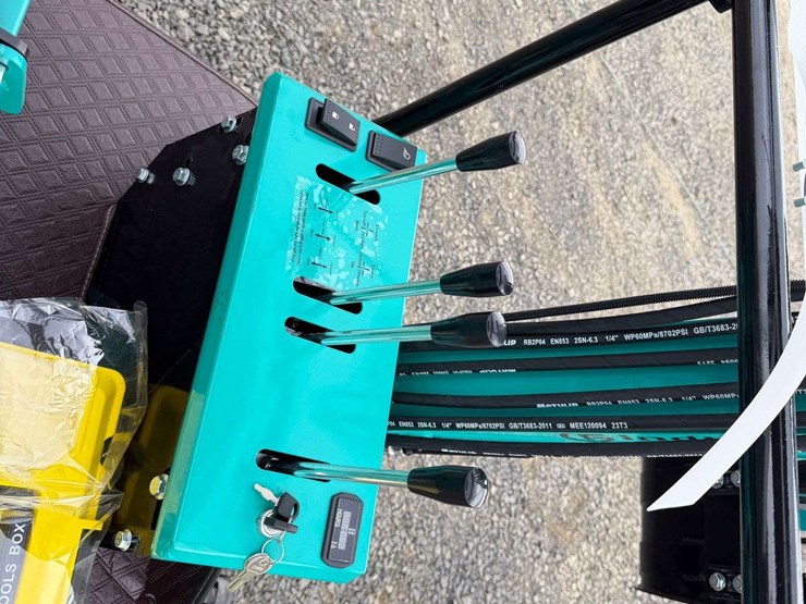 2026-cfg-industry-mh12rx-image-15