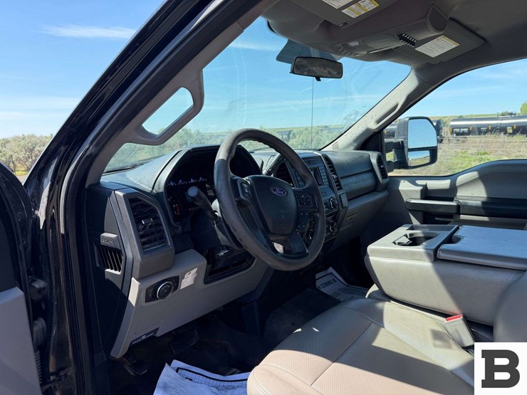 2017-ford-f350-image-28