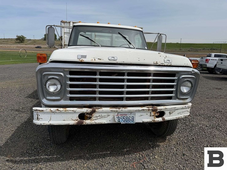 1976-ford-f750-image-9