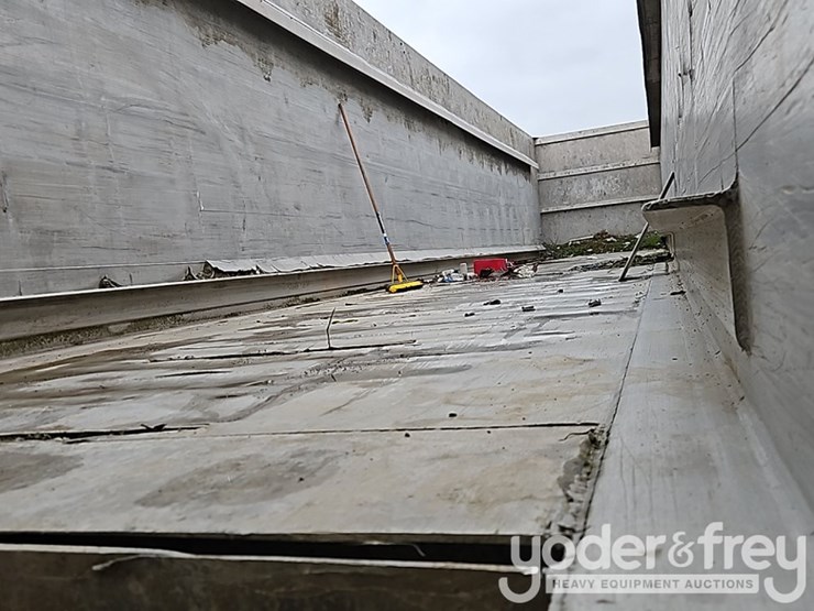 2001-stecco-transfer-trailer,-tandem-axle-image-17