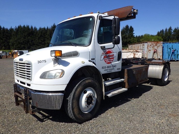 2005-utility-combo-image-1