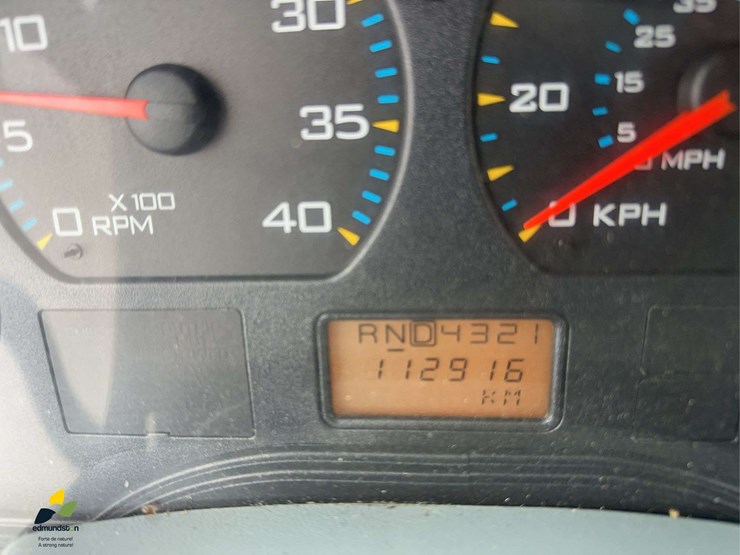 2006-international-7400-image-33