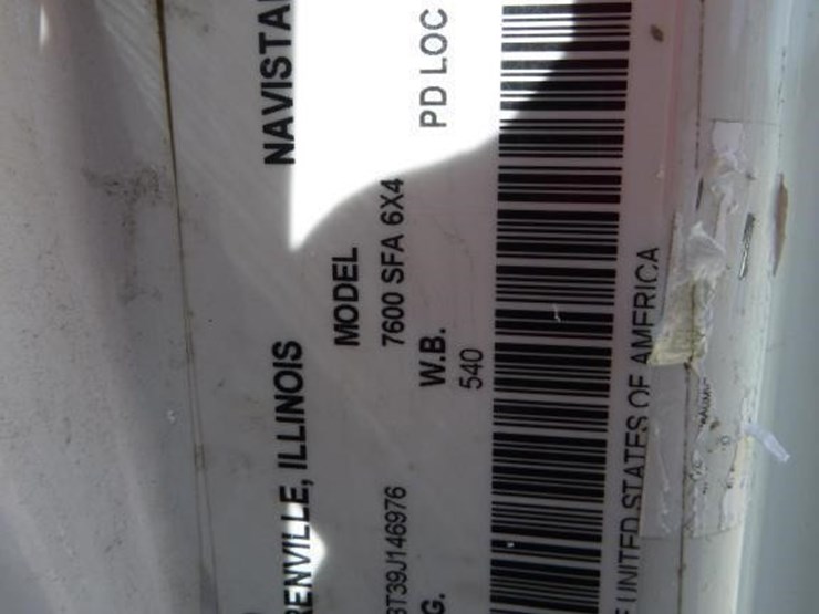 2009-international-7600-image-49