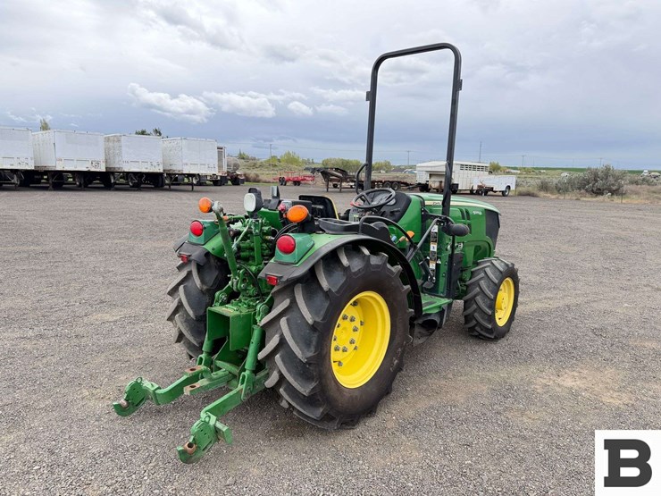 2020-john-deere-5075gl-image-5
