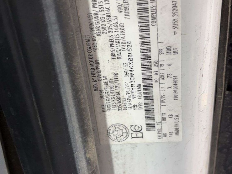 2019-ford-transit-image-15