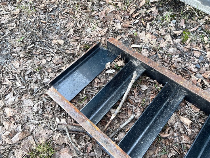 #10388-•-(1)-heavy-duty-steel-trailer-ramp-image-6