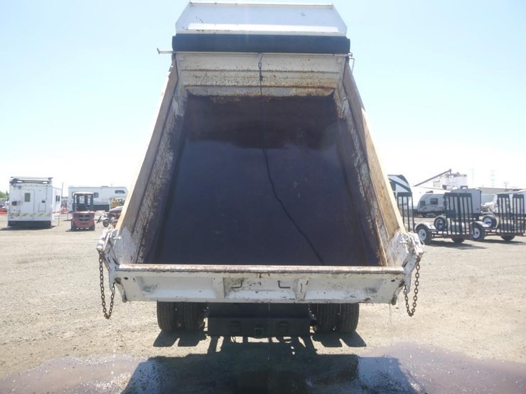 2011-ford-f550-image-8