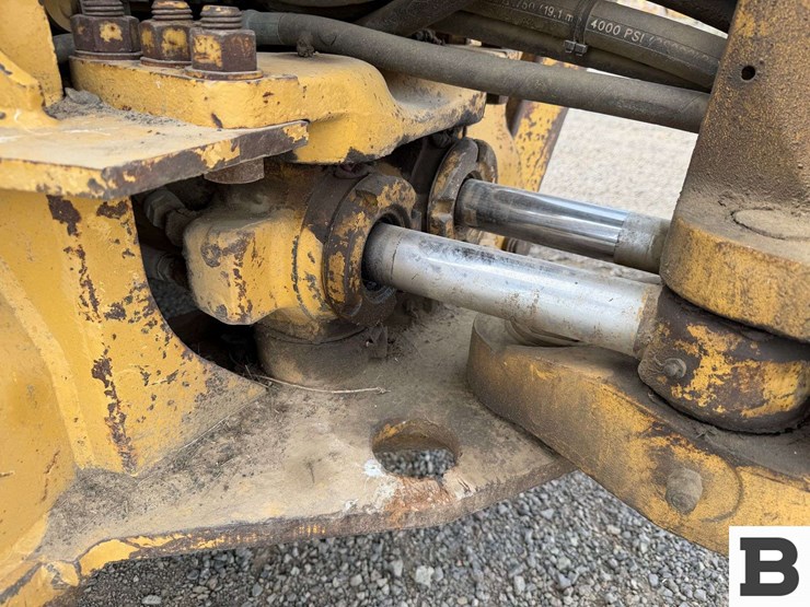 1993-caterpillar-416b-image-34