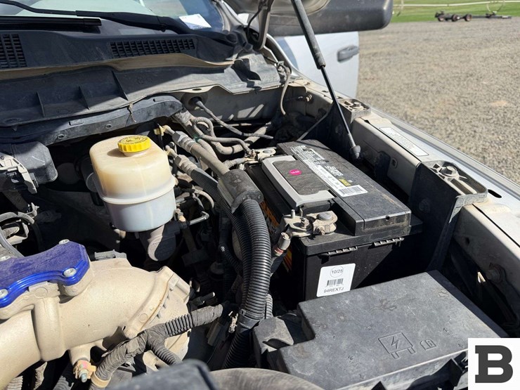 2012-dodge-3500-image-35