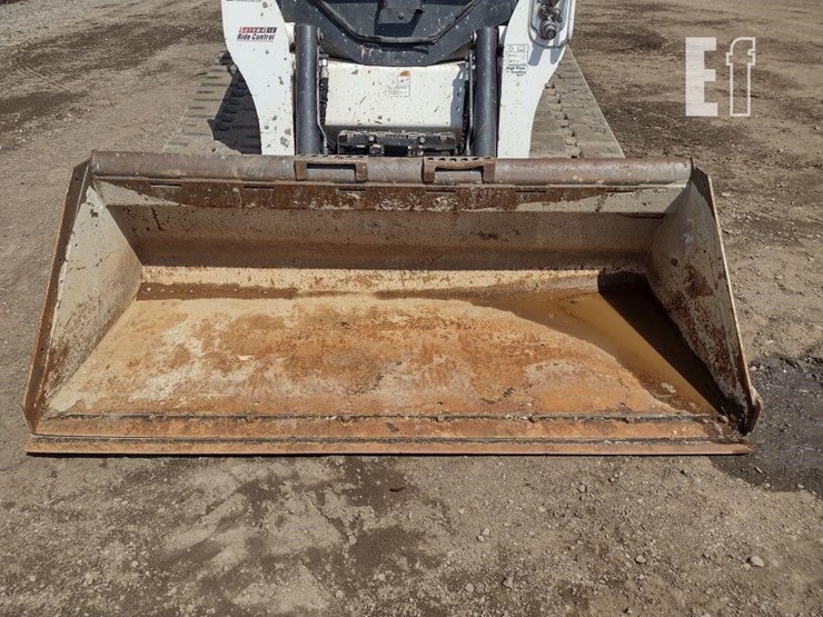 2022-bobcat-t770-image-22