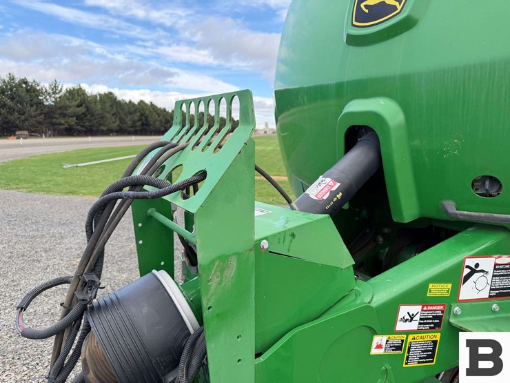 2015-john-deere-l340-image-13