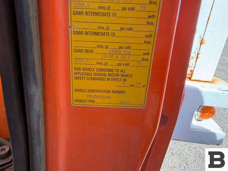 1979-ford-800-image-46