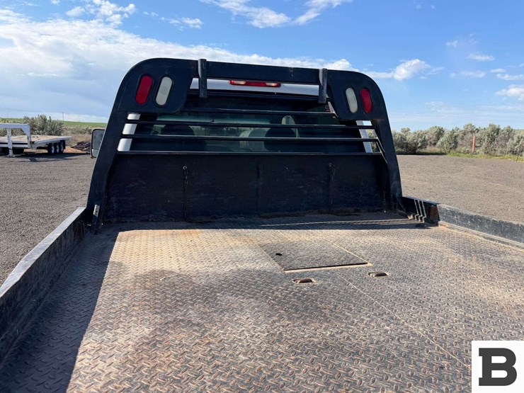 2002-chevrolet-silverado-2500hd-image-17