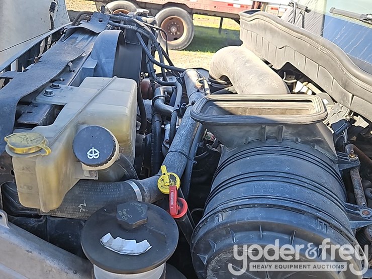 2008-international-7400-image-30