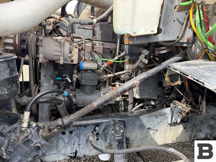 1996-ford-la9000-image-30