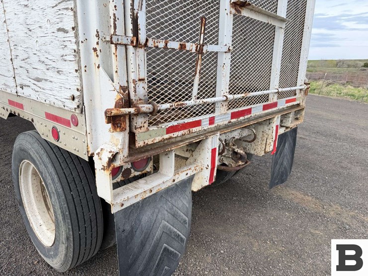 1984-fruehauf-open-top-image-18
