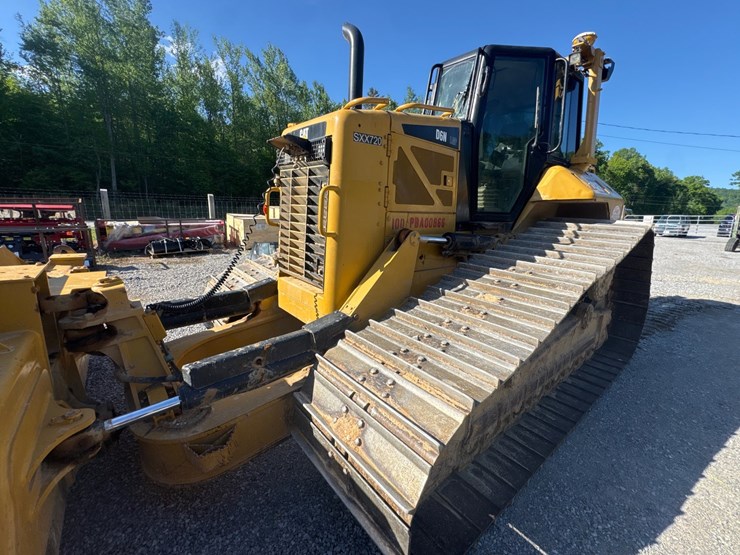 2013-caterpillar-d6n-lgp-image-7