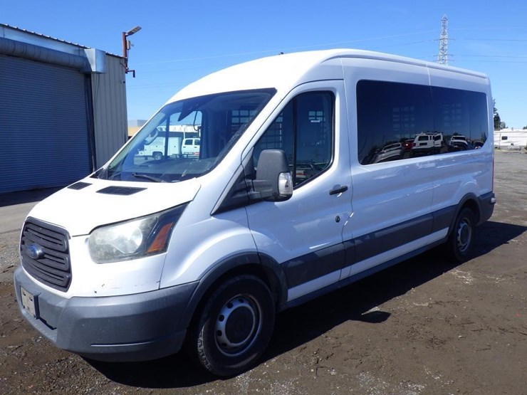 2017-ford-transit-image-1