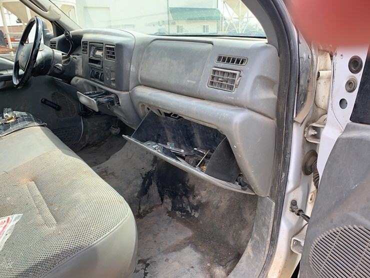 2004-ford-f350-image-22