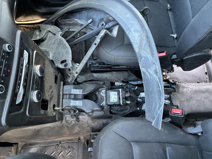 2020-ford-explorer-police-interceptor-image-22