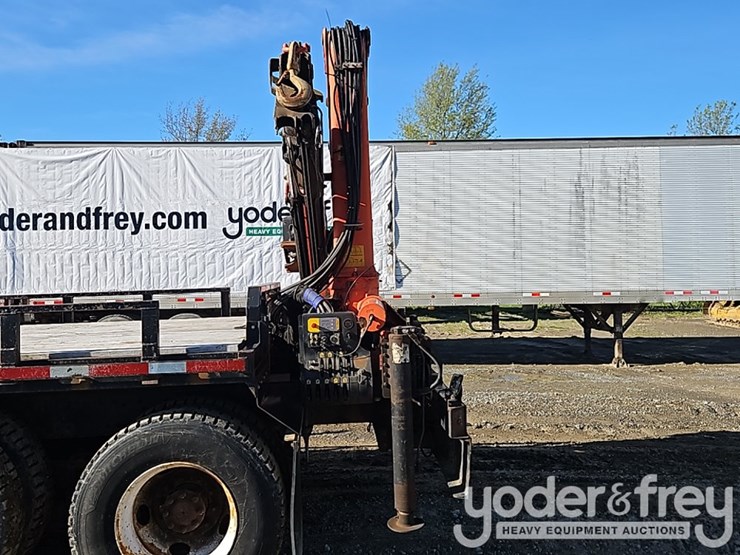 2008-international-7400-image-25