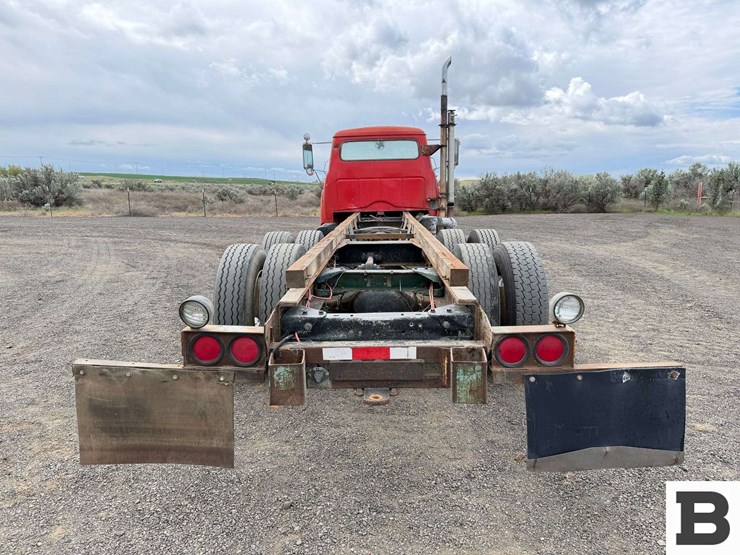 1974-international-f1800-image-4