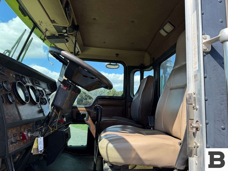 1998-kenworth-t800-image-54