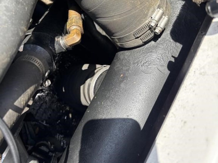 2001-unknown-trailer-image-33