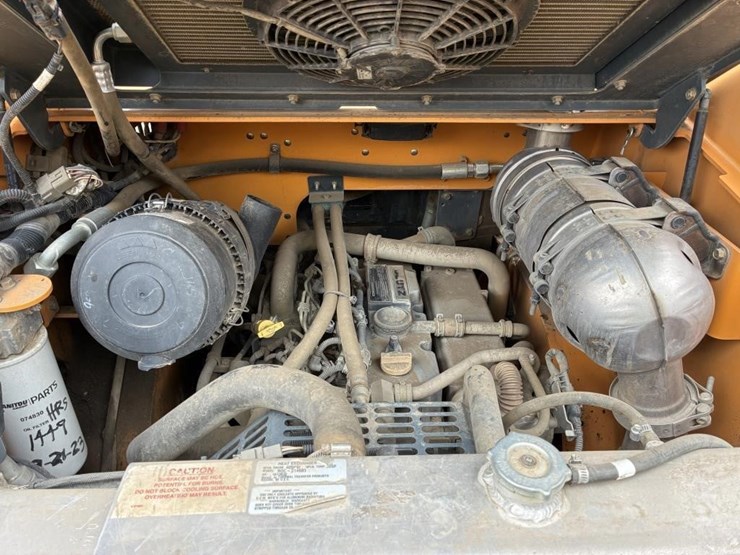 2012-mustang-2500rt-image-17