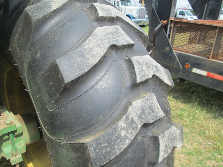 john-deere-2550-image-13
