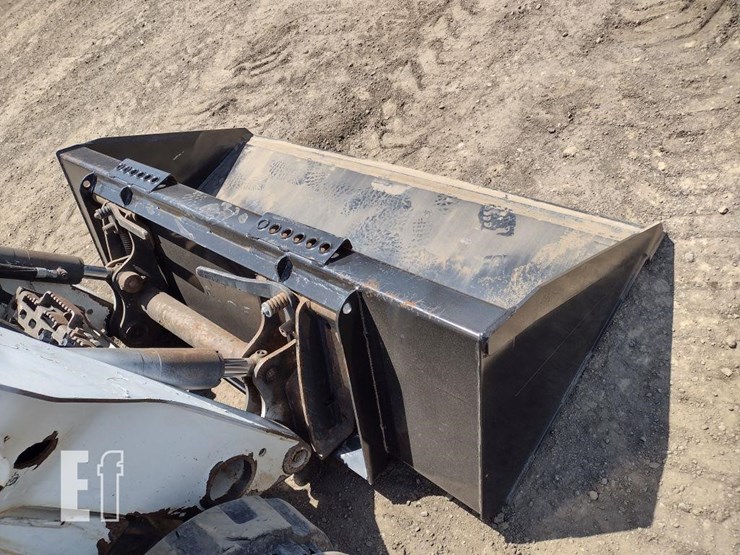 2021-bobcat-t595-image-23