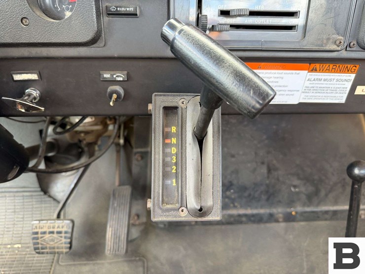 1985-international-1854-flatbed-truck-image-50