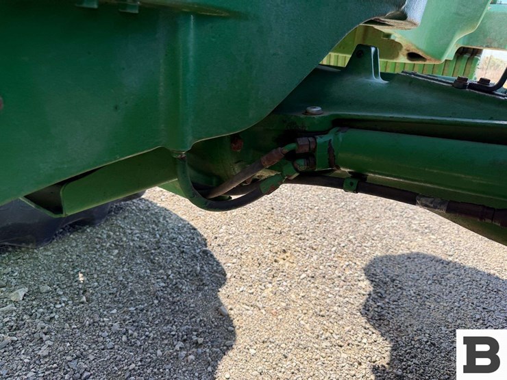 2021-john-deere-7r-210-image-45