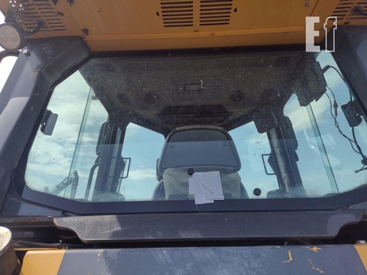 18-deere-650k-lgp-image-37