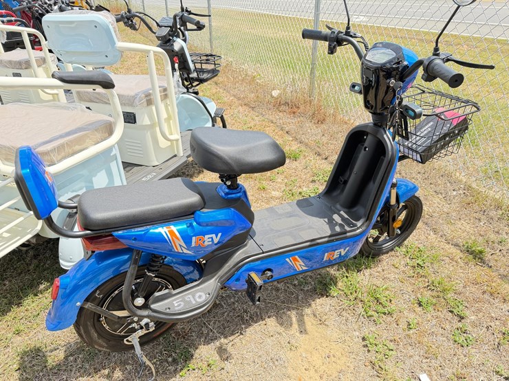 #591-•-#590-•-electric-scooter-image-1