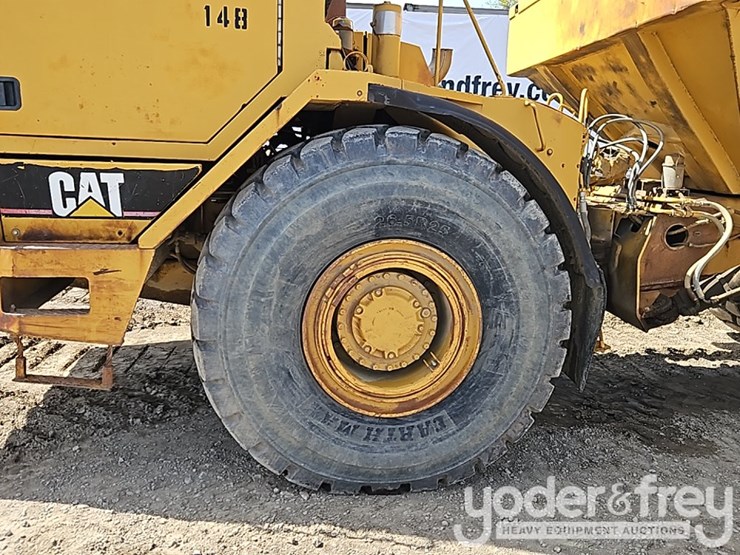 caterpillar-d350d-image-13