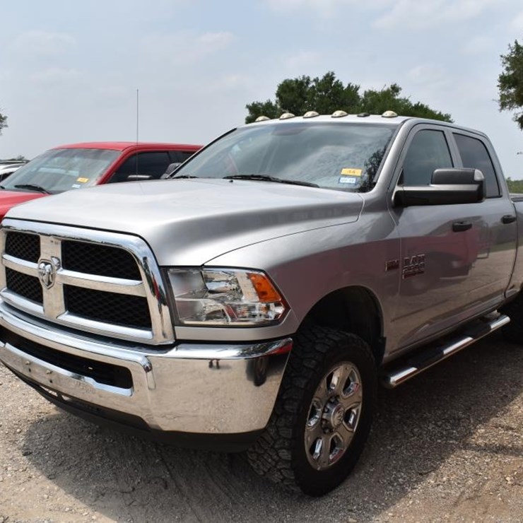 2016 DODGE 2500