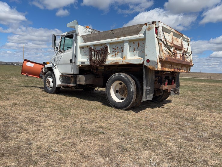1997-freightliner-fl70-image-35
