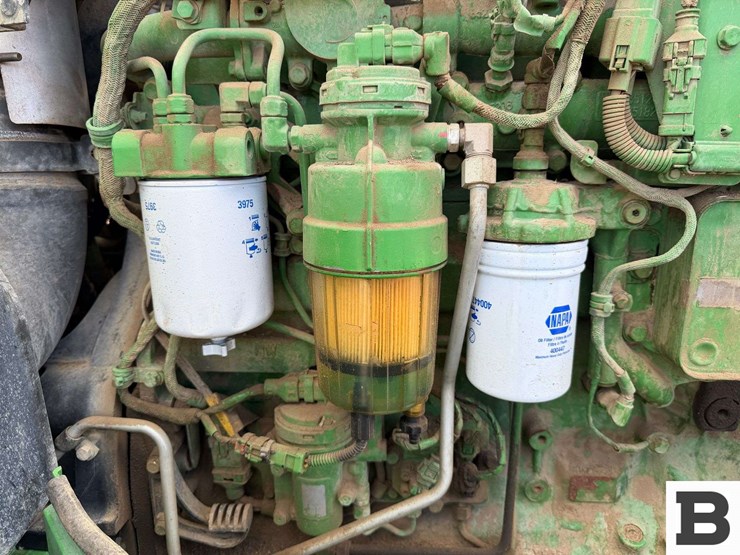 2013-john-deere-7200r-image-57