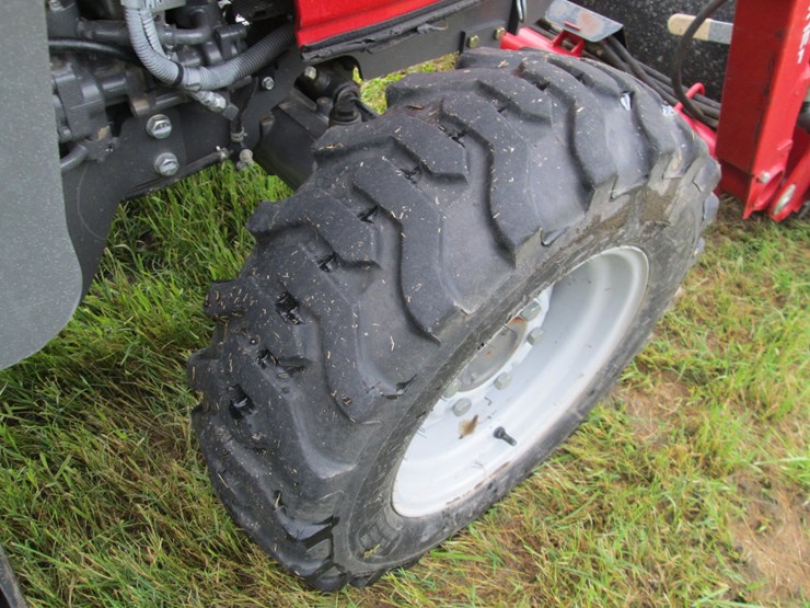 massey-ferguson-1734e-image-10