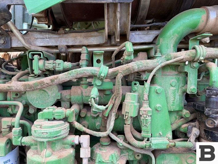 2013-john-deere-7200r-image-54